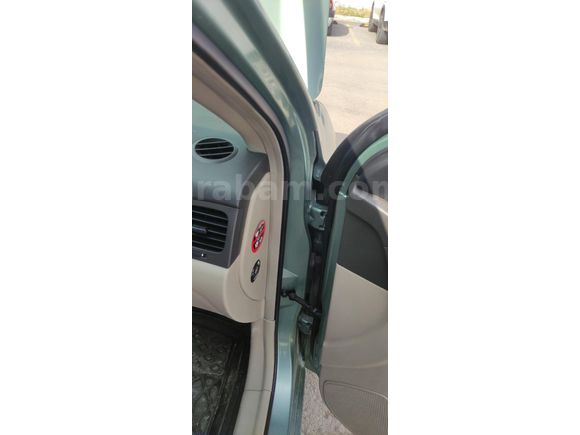 Sahibinden Hyundai Accent Era 1.4 Select 2007 Model  196.000 km Yeşil