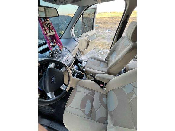Sahibinden Ford Tourneo Connect 110PS 2012 Model 