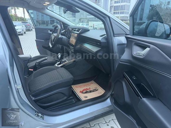 2025 FORD PUMA 1.0 ECOBOOST BENZİN HYBRİD TİTANIUM