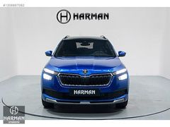 HARMAN'DAN_CAM TAVANLI 2023 KAMIQ 1.0 TSI PREMIUM 88.000'DE_MAVİ
