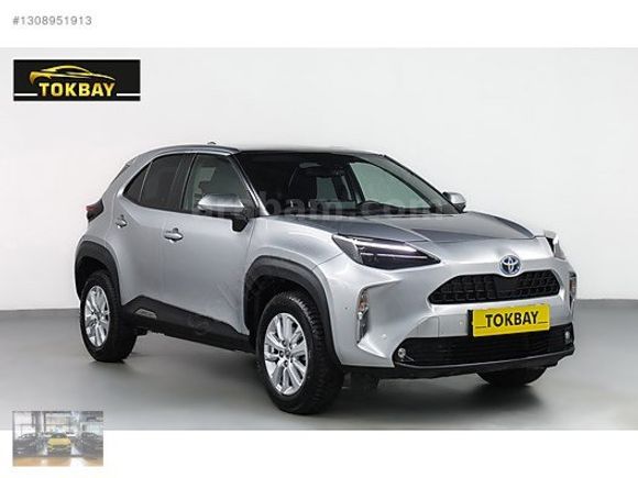2023 MODEL 25 BİNDE YARIS CROSS 1.5 FLAME X-PACK HYBRID BOYASIZ