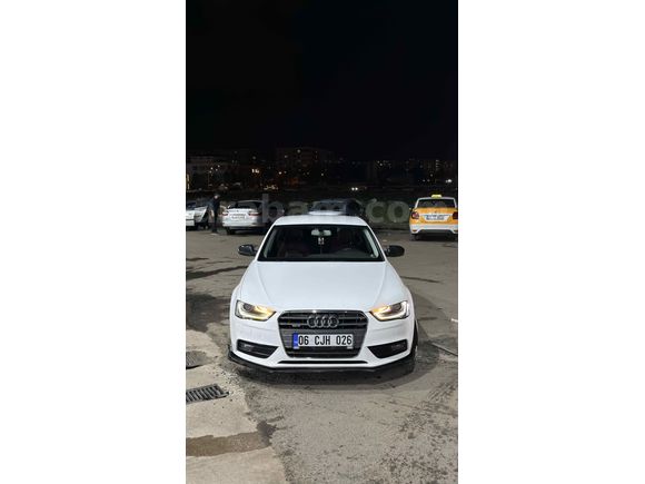 Sahibinden Audi A4 Sedan 2.0 TDI Quattro 2013 Model  337.000 km Beyaz