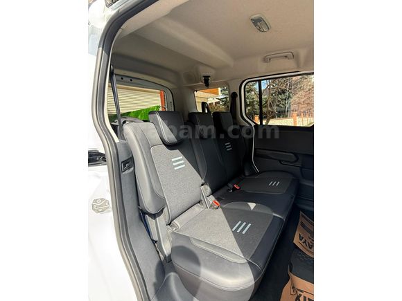 Sahibinden Ford Tourneo Courier 1.5 EcoBlue Active 2024 Model