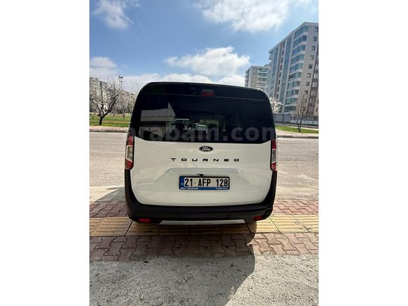 Sahibinden Ford Tourneo Courier 1.5 EcoBlue Active 2024 Model