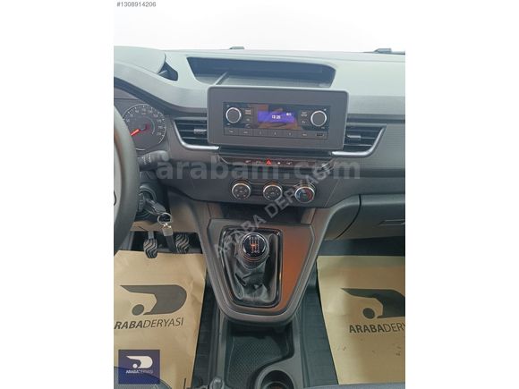 ""DERYA GRUP'tan""2024 RENAULT KANGOO 1.5 EQUİLİBRE DİZEL MANUEL