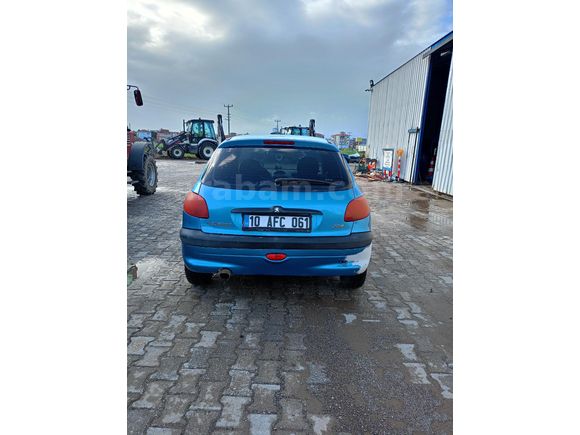 Sahibinden Peugeot 206 1.4 XR 2000 Model