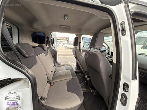 ÇAĞIR AUTODAN 2022 FORD COURİER