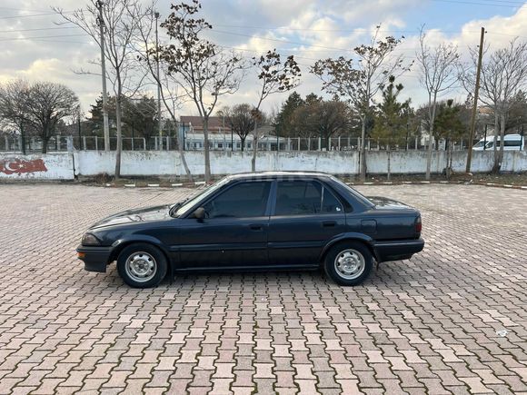 Toyota Corolla 1.6 XL 1991 Model 