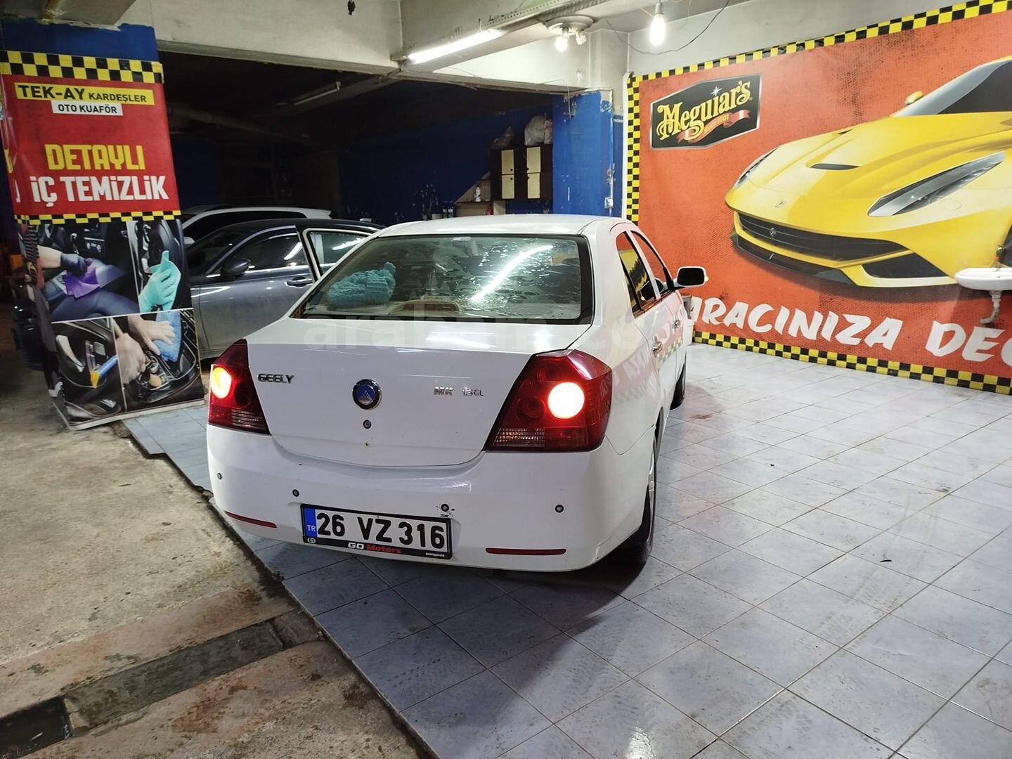 Sahibinden Geely Familia 1.5 Comfort 2011 Model Erzurum 163.000 km Beyaz 7