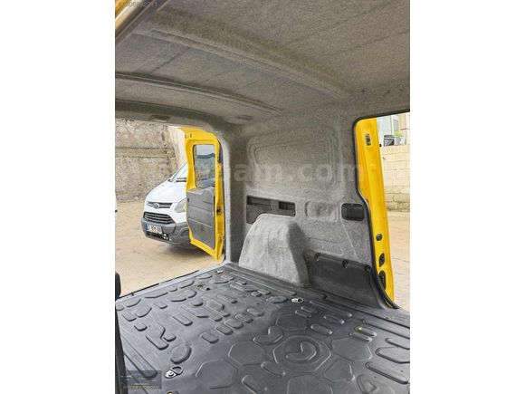 2014 MODEL DOBLO MAXSİ KM 275 KLİMALI KLİMALI VE CİFT SÜRGÜ DÜR