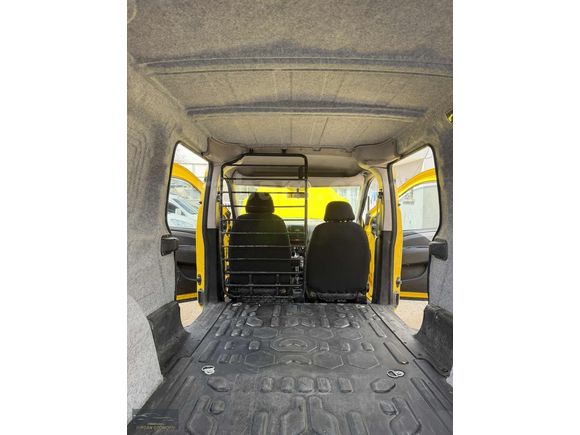 2014 MODEL DOBLO MAXSİ KM 275 KLİMALI KLİMALI VE CİFT SÜRGÜ DÜR