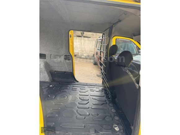 2014 MODEL DOBLO MAXSİ KM 275 KLİMALI KLİMALI VE CİFT SÜRGÜ DÜR