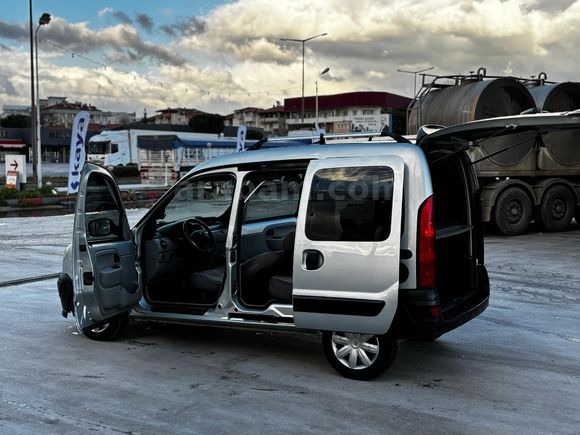 10 senelik Sahibinden OTOMOBİL RUHSATLI!!! 1.5 dci kangoo