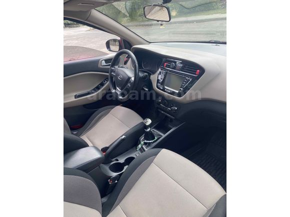 Sahibinden Hyundai i20 1.2 MPI Elite 2015 Model 