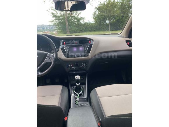 Sahibinden Hyundai i20 1.2 MPI Elite 2015 Model 