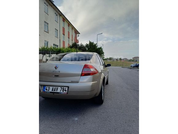 Sahibinden Renault Megane 1.5 dCi Extreme 2008 Model  212.000 km Kahverengi