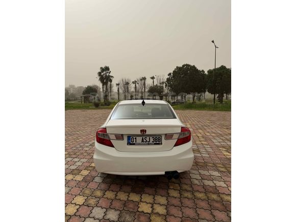 Sahibinden Honda Civic 1.6i VTEC ECO Elegance 2015 Model 