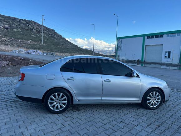 Sahibinden Volkswagen Jetta 1.9 TDi Primeline 2008 Model