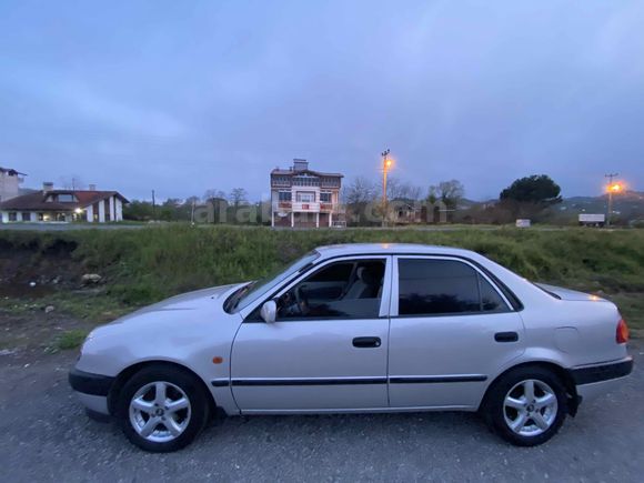 Sahibinden Toyota Corolla 1.3 Terra 2000 Model 