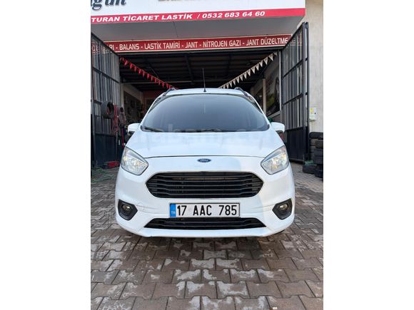 Sahibinden Ford Tourneo Courier 1.5 TDCi Titanium 2020 Model