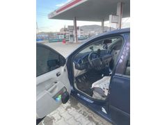 Sahibinden Ford Fiesta 1.4 Comfort 2004 Model 