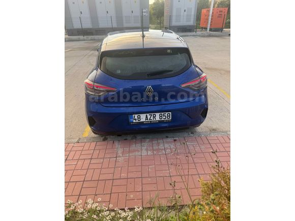 2026 Ocak çıkışlı 3300km sıfır clio 