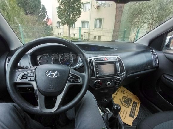 Sahibinden Hyundai i20 1.2 D-CVVT Sense 2013 Model  118.000 km Beyaz