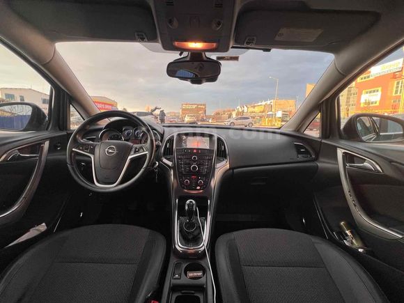 Sahibinden Opel Astra 1.6 Cosmo 2011 Model 