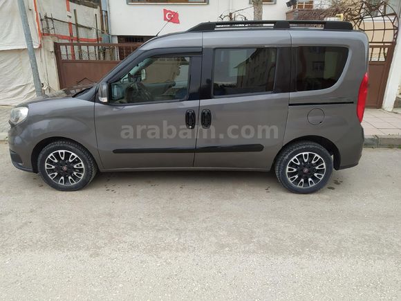 Sahibinden Fiat Doblo Panorama 1.6 Multijet Premio 2016 Model