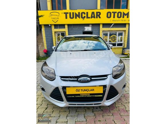 2011 FORD FOCUS lll YENİ KASA TİTANYUM X EN DOLUSU