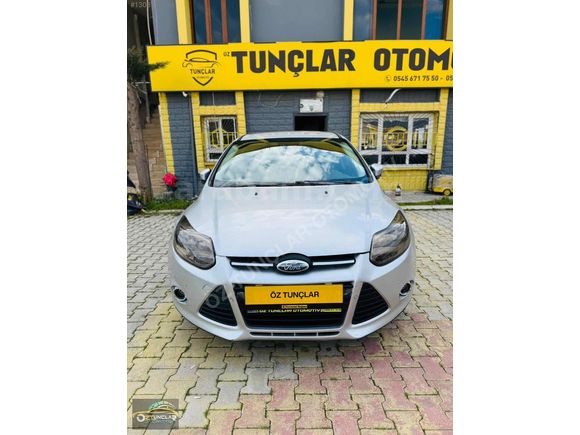 2011 FORD FOCUS lll YENİ KASA TİTANYUM X EN DOLUSU