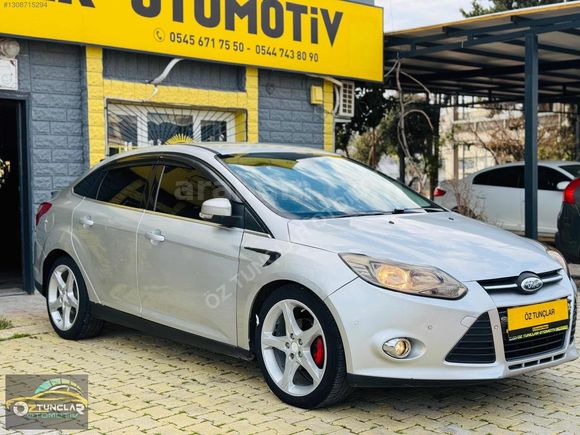 2011 FORD FOCUS lll YENİ KASA TİTANYUM X EN DOLUSU
