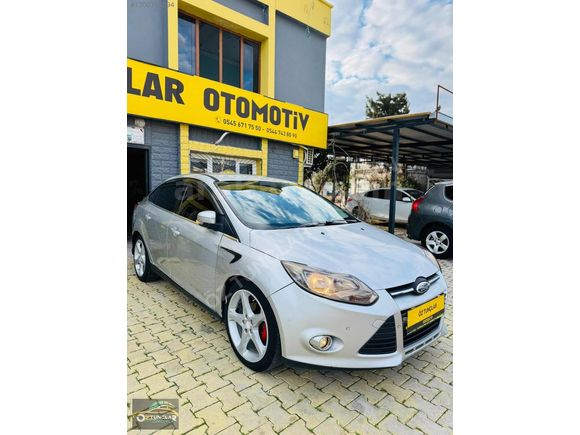 2011 FORD FOCUS lll YENİ KASA TİTANYUM X EN DOLUSU