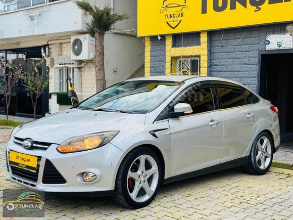 2011 FORD FOCUS lll YENİ KASA TİTANYUM X EN DOLUSU