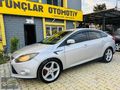 2011 FORD FOCUS lll YENİ KASA TİTANYUM X EN DOLUSU
