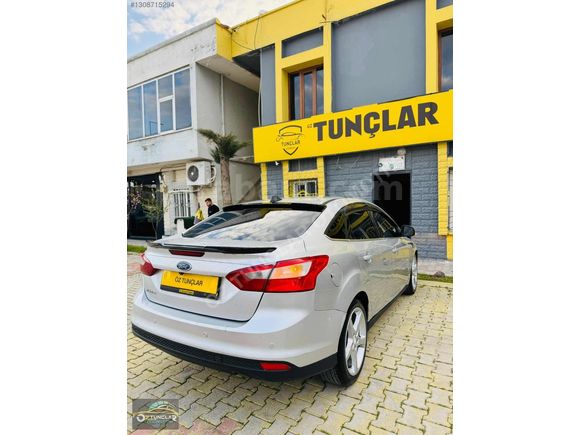 2011 FORD FOCUS lll YENİ KASA TİTANYUM X EN DOLUSU