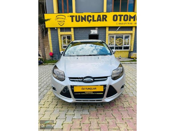 2011 FORD FOCUS lll YENİ KASA TİTANYUM X EN DOLUSU