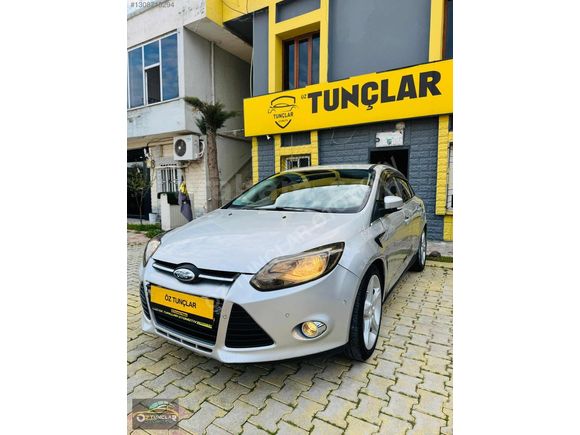 2011 FORD FOCUS lll YENİ KASA TİTANYUM X EN DOLUSU