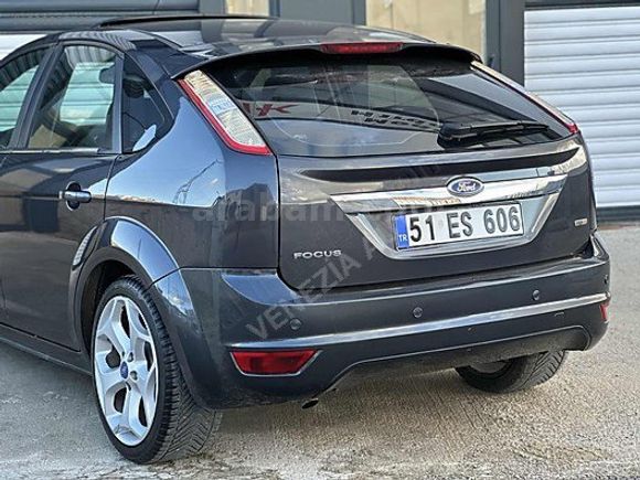 2009 Ford Focus 1.6 TDCI Titanium Sunroof