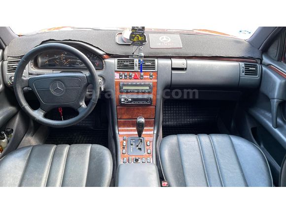 Sahibinden Mercedes - Benz E 200 Elegance 1998 Model