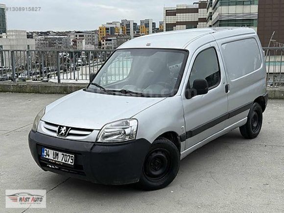 RAST AUTO 2005 KAPALI KASA PARTNER 1.9 D