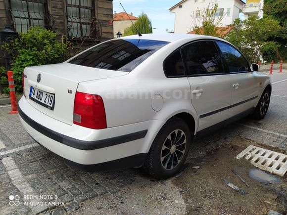 Sahibinden Volkswagen Passat 1.8 Basic 1999 Model