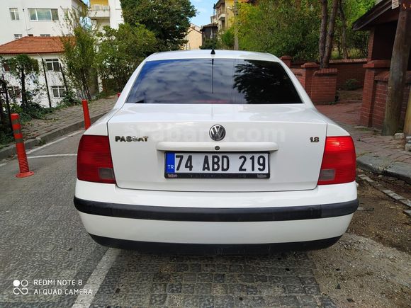Sahibinden Volkswagen Passat 1.8 Basic 1999 Model