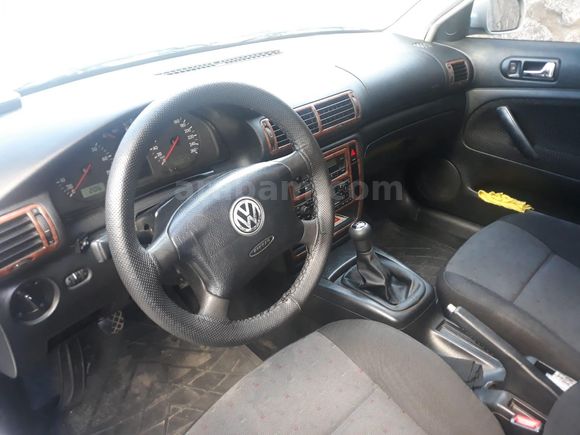 Sahibinden Volkswagen Passat 1.8 Basic 1999 Model