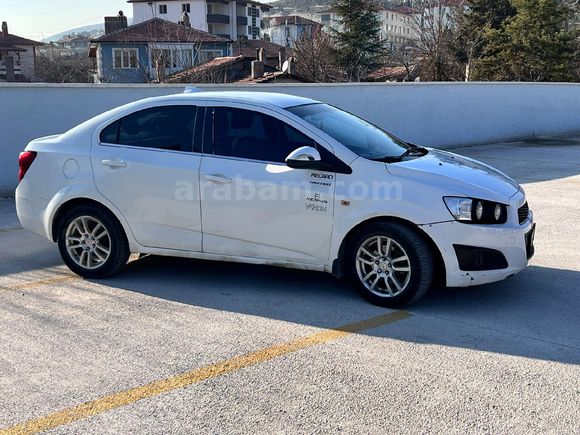 Sahibinden Chevrolet Aveo 1.3 D LT 2012 Model  285000 km Beyaz