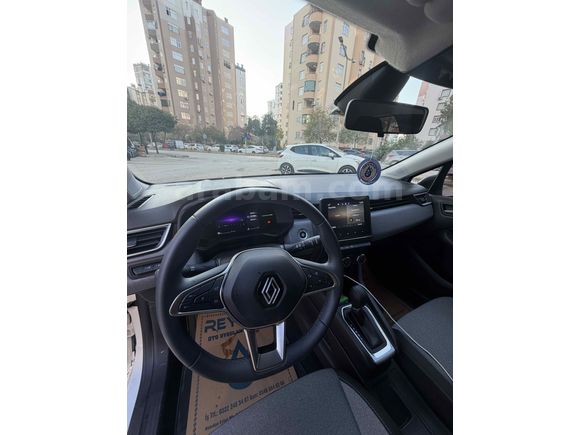 Sahibinden Renault Clio 1.0 TCe Evolution 2024 Model  19.000 km Beyaz