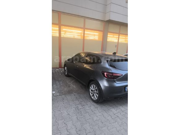 Sahibinden Renault Clio 1.0 TCe Touch 2023 Model