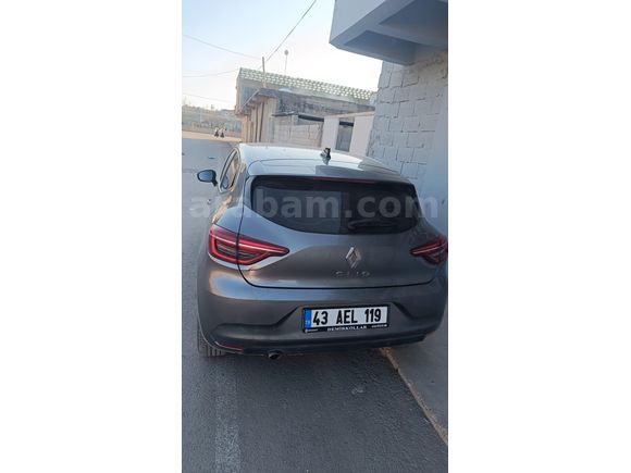 Sahibinden Renault Clio 1.0 TCe Touch 2023 Model