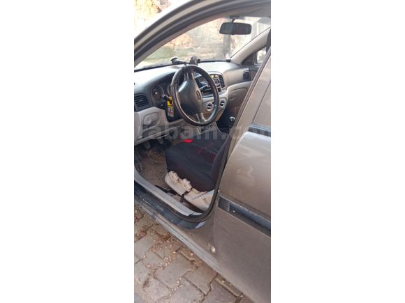 Sahibinden Hyundai Accent Era 1.4 Team 2009 Model
