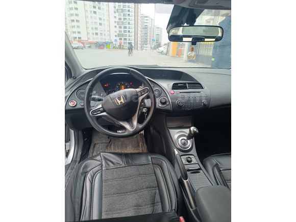 Sahibinden Honda Civic 1.4 Comfort 2011 Model